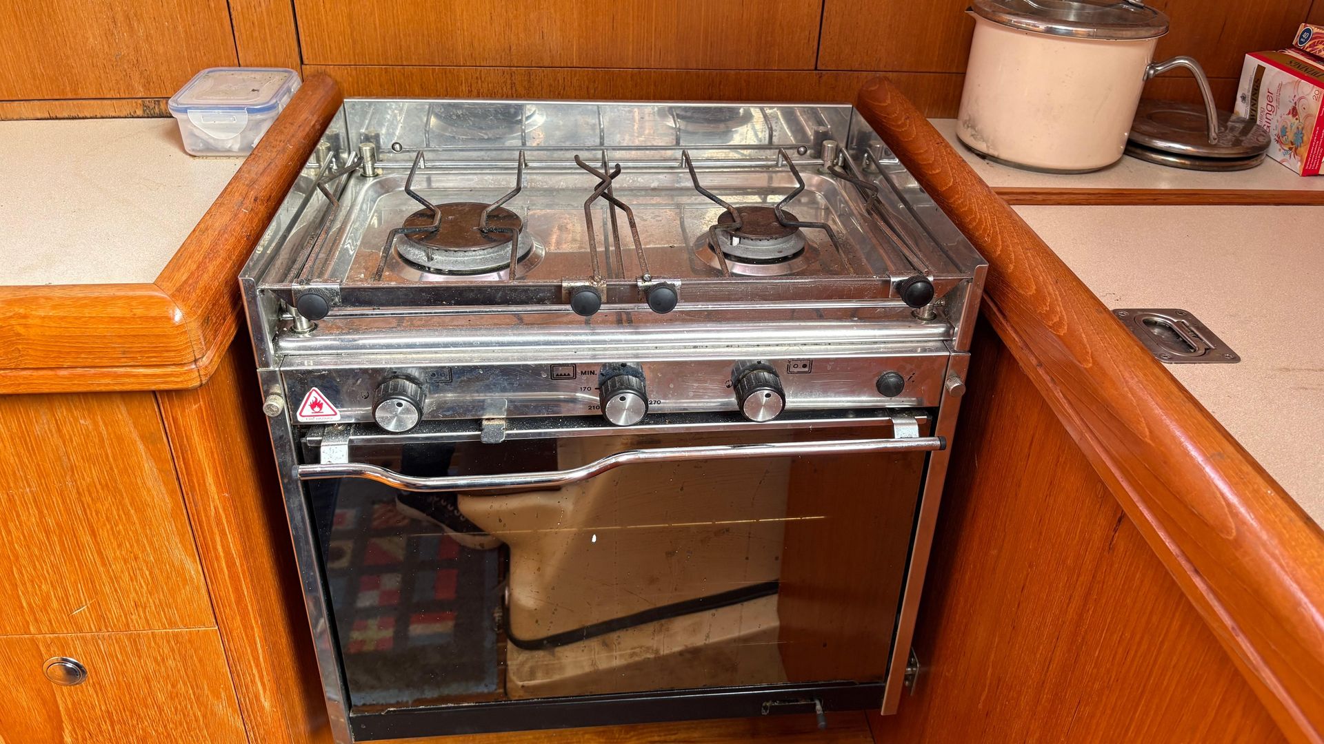 2003 Hunter Legend 326 for sale at BH Boat Sales