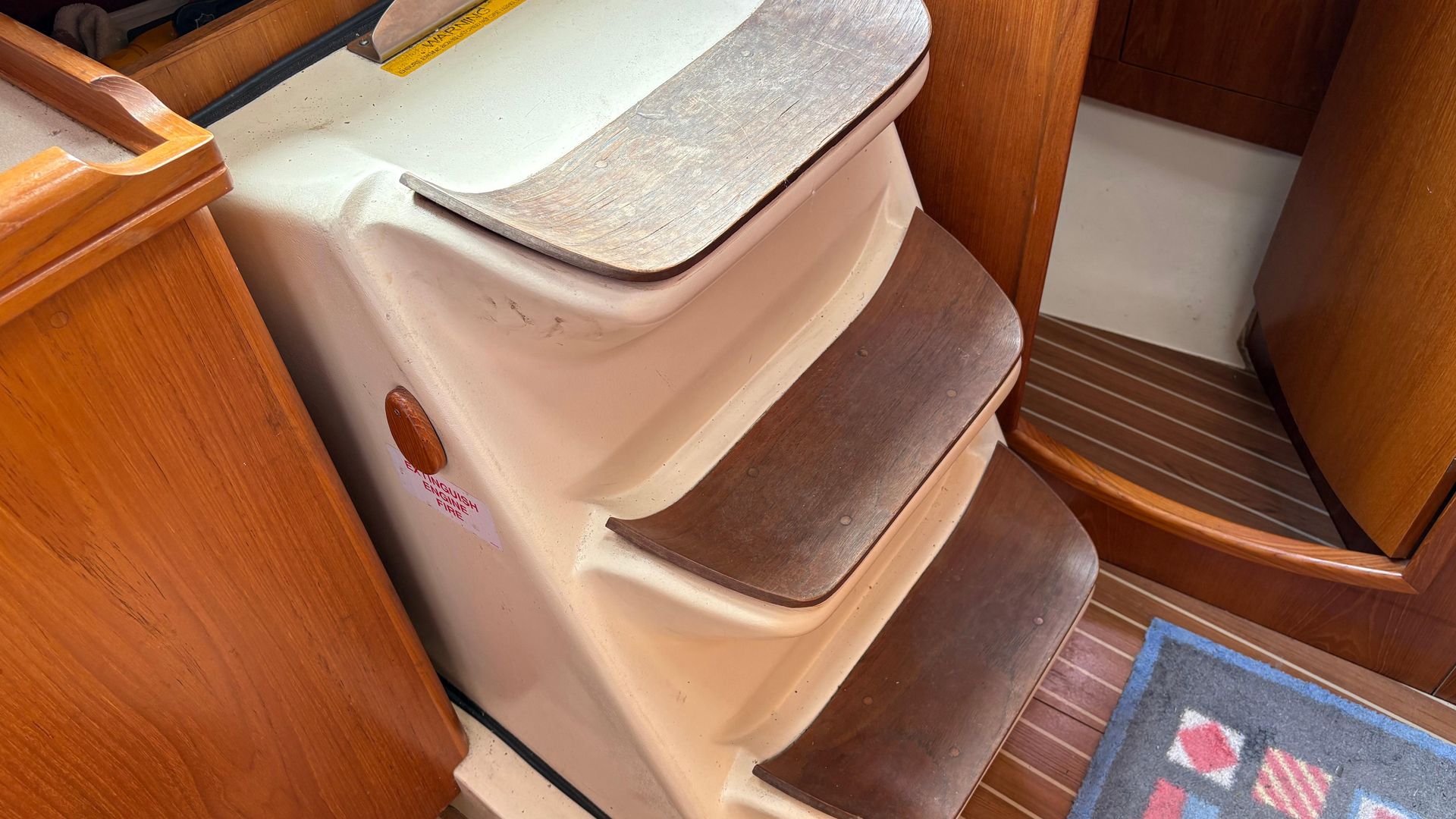 2003 Hunter Legend 326 for sale at BH Boat Sales