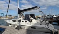 2003 Hunter Legend 326 for sale at BH Boat Sales